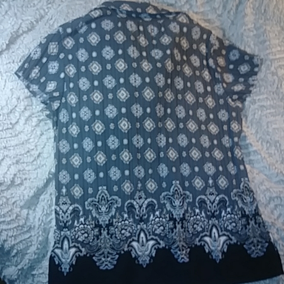 Apt 9 Blouse 4P - Picture 2 of 4